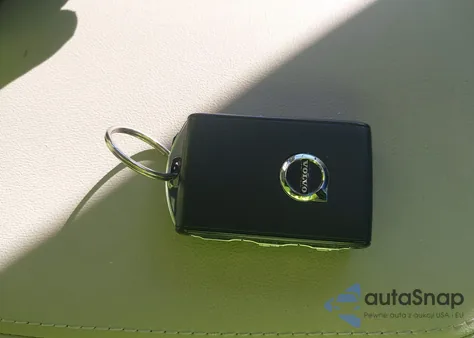 2024 Volvo S60 B5 Plus Dark Theme из США, поврежденный, VIN 7JRL12TL7RG319252